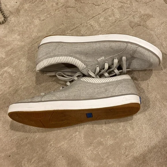 Keds canvas lace up size 10 - Picture 2 of 6